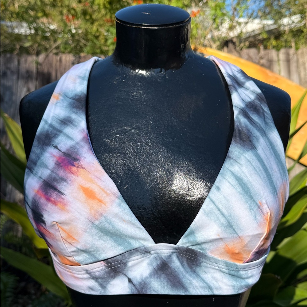 NWOT NEVER-WORN Rip Curl Tie-Dye bikini top Size XL
